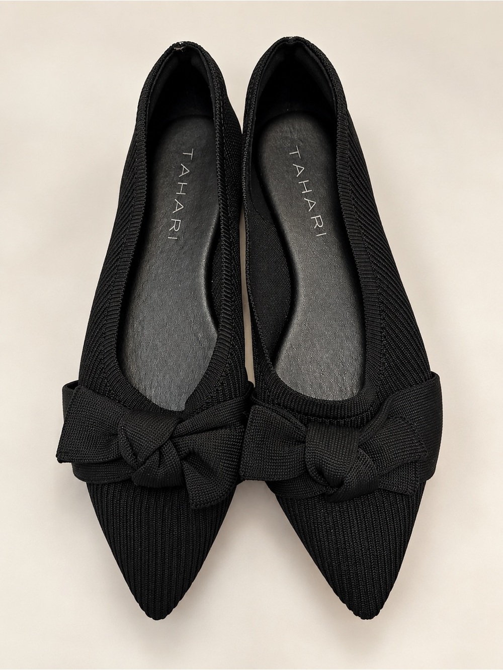 Tahari Montserrat Women’s Black Pointed Toe Bow Ballet Flats Size 10 NWOB